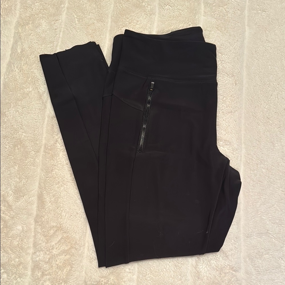 Black Women's Athleta Pants